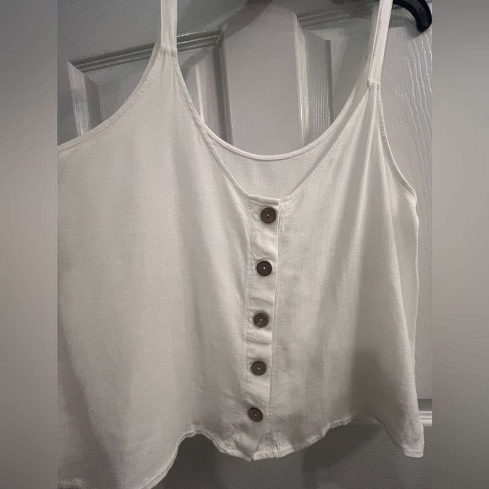 Women’s Cream Button-Front Cami Tank Top with Button details - Picture 2 of 5